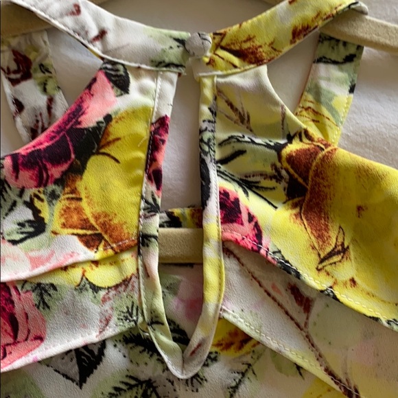 INC floral cold shoulder blouse - Picture 4 of 4